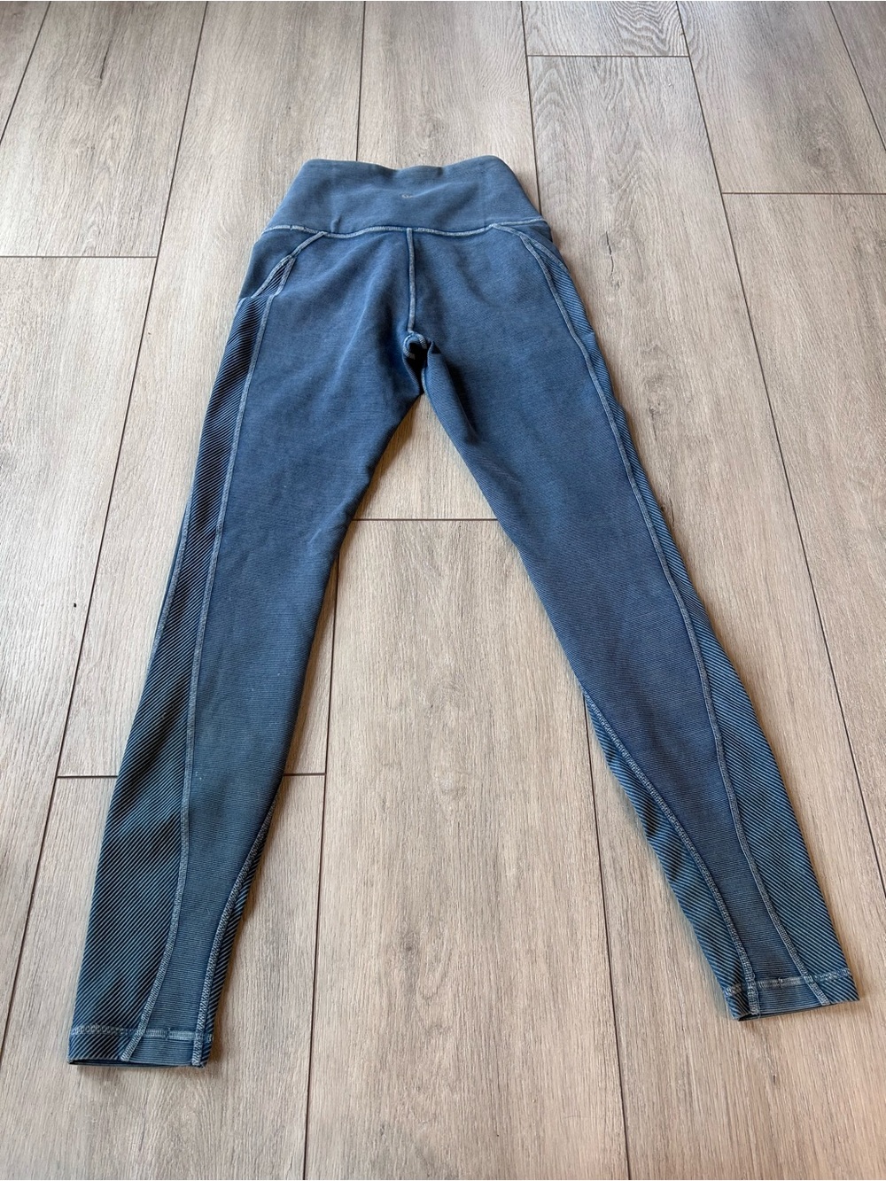 Lululemon Wunder Under High-Rise Tight Snow Washed Ribbed 28" Washed Night Diver - Picture 3 of 6